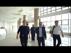 Schneider datang berkunjung