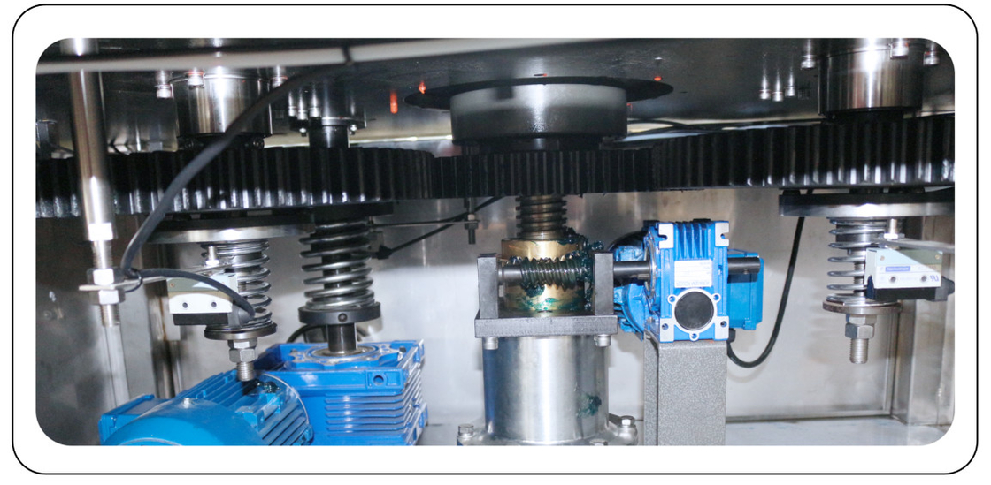 PLC dikendalikan Rotary Otomatis Sekrup Capping Mesin 8 Kepala 50ML-1000ML Max 9000 BPH